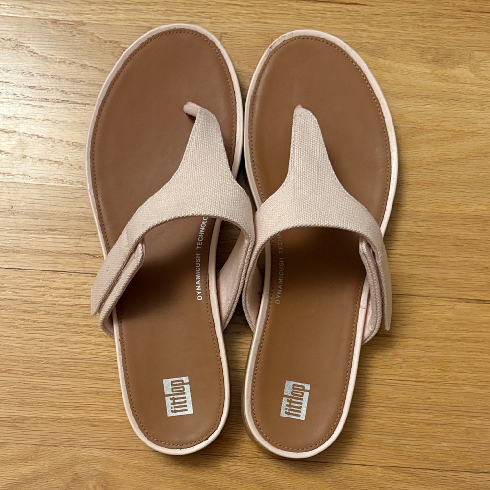 🌟 final sale - Fitflop Women's light Pink Sandals